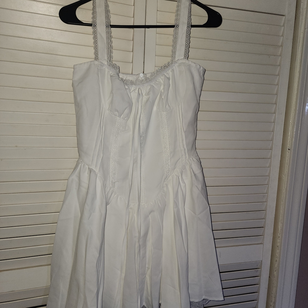 Elegant White Mini Dress